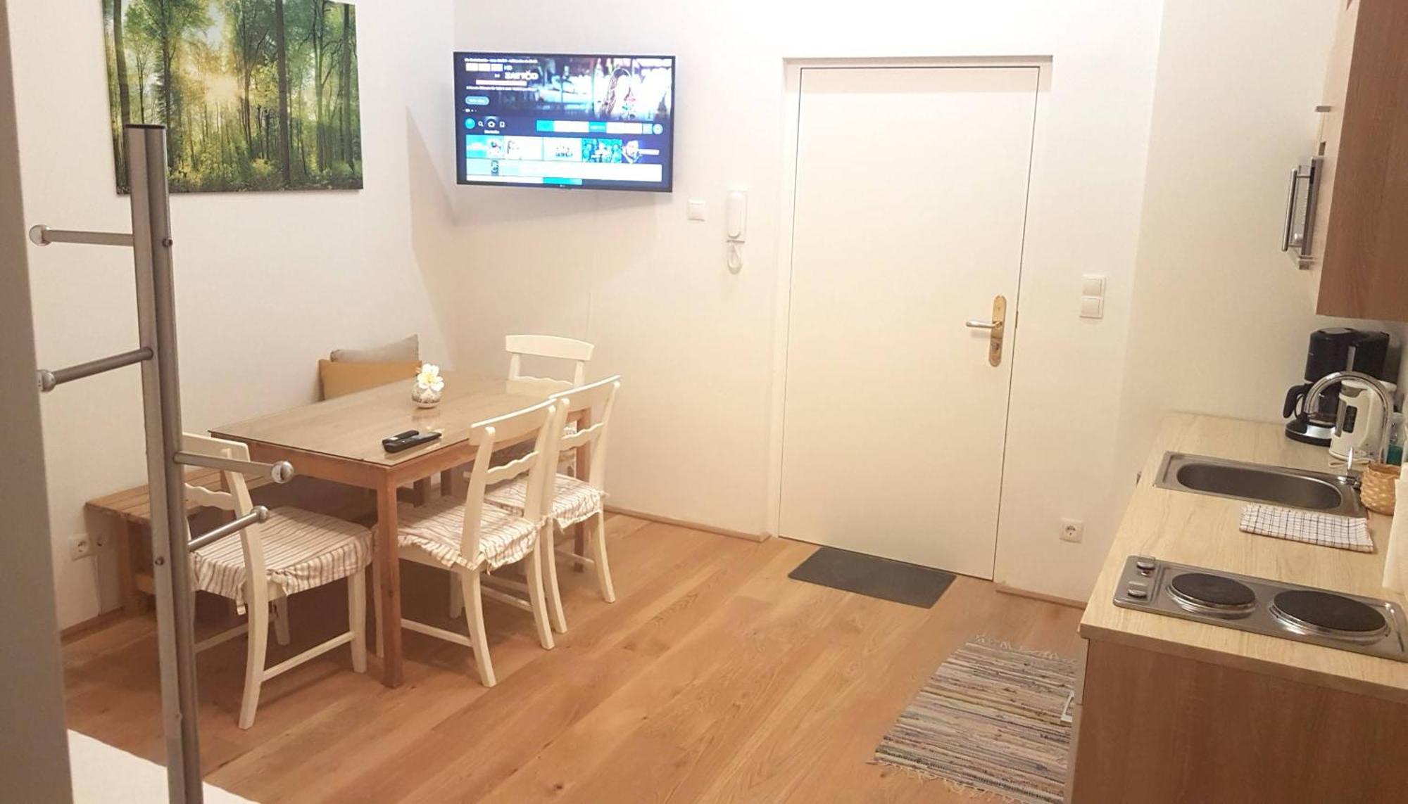 Sobieski District-1 Ring Apartments Wien Rum bild